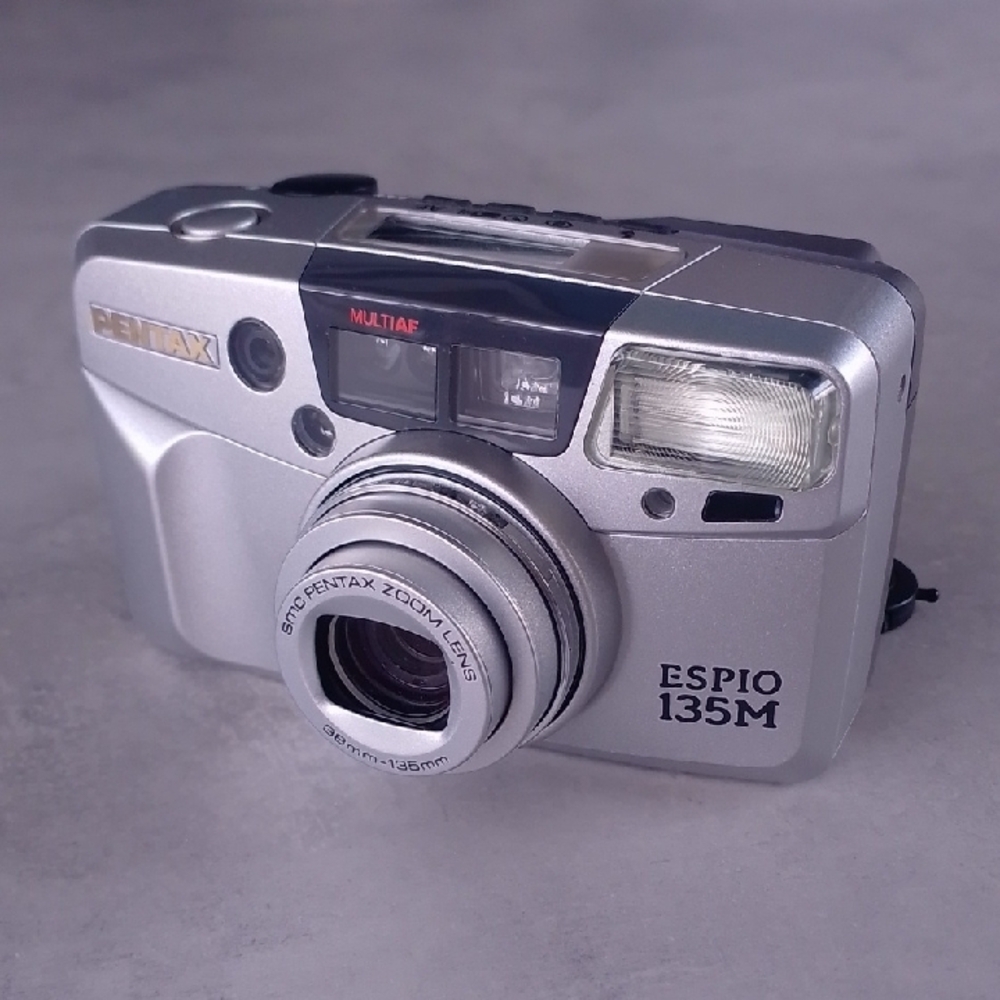 Pentax Espio 135M 35mm Compact Film Camera, Metallic Silver, Tested, Case, Japan